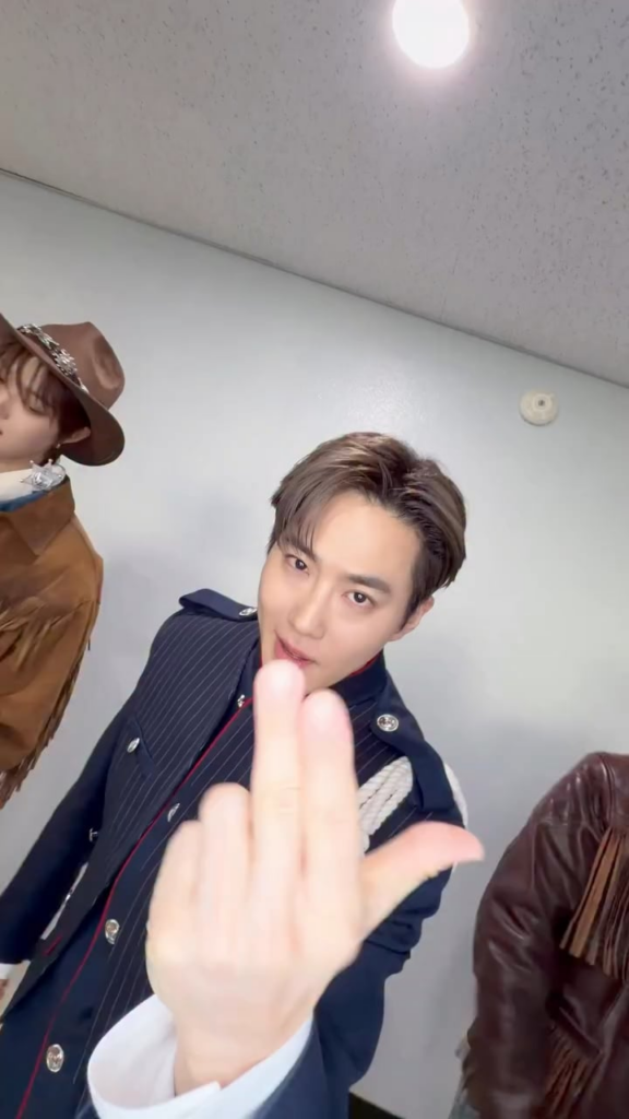 260125 weareone.exo Instagram Reel update: EXO’s Suho, &TEAM’s EJ and ENHYPEN’s Jay @ Crown
