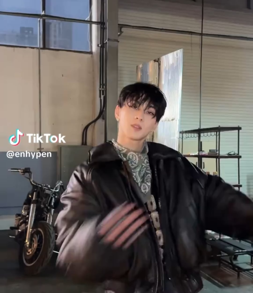 260121 Tiktok: Jungwon & Ni-ki @ Big Girls Don't Cry