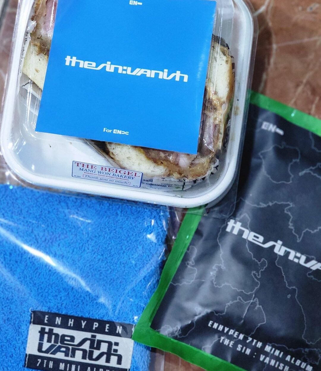 260118 ENHYPEN gifts to engenes who atended Inkigayo’s prerecording