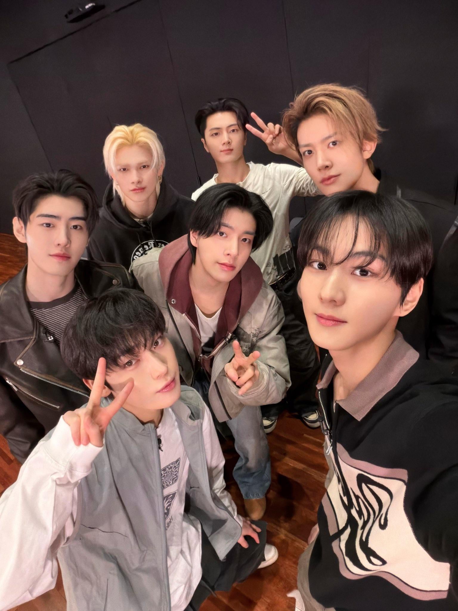 260117 Twitter/X: ENHYPEN OFFICIAL @ Idol Human Theatre