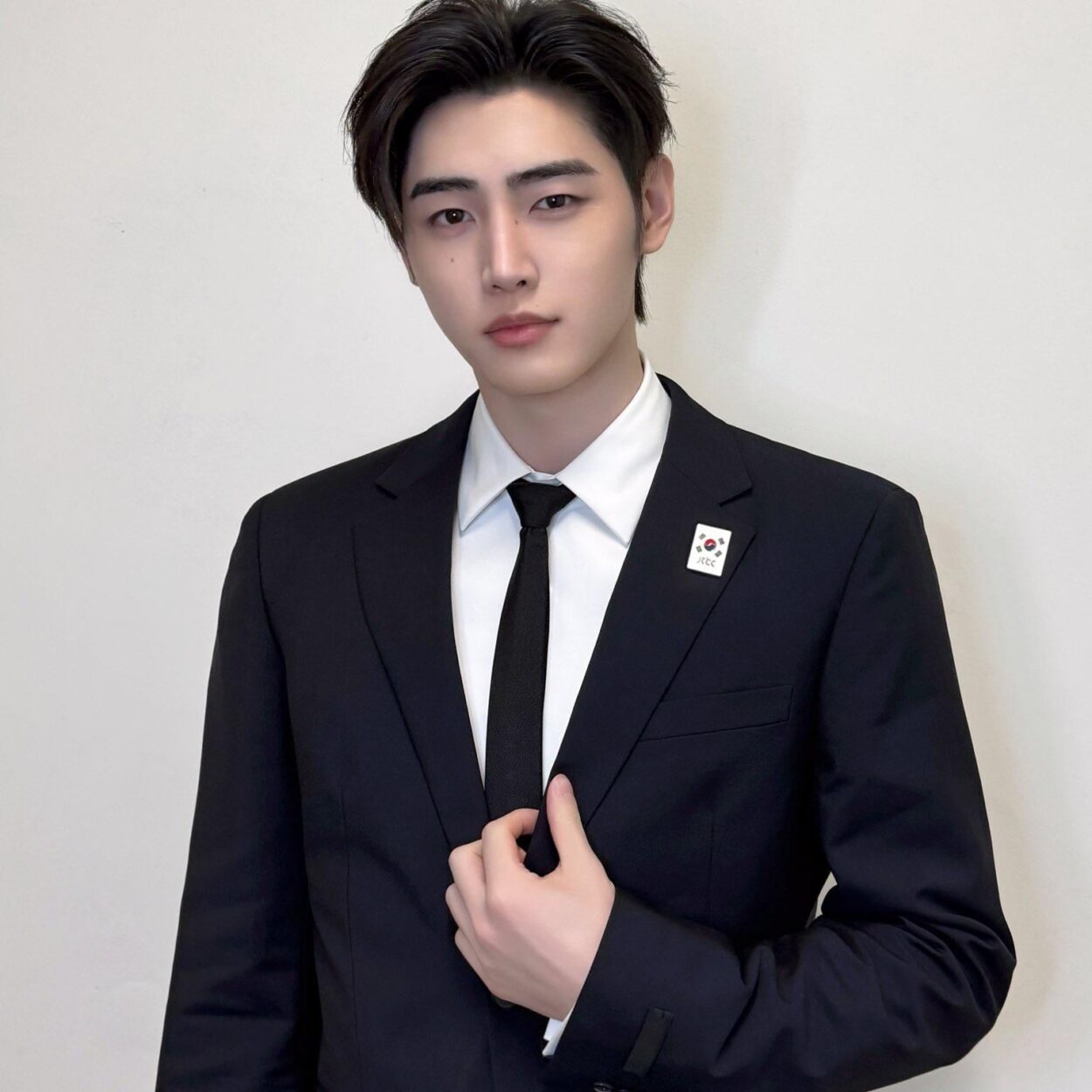 260207 Twitter/X: ENHYPEN OFFICIAL @ Sunghoon at Milano Cortina 2026 Winter Olympics Opening Ceremony