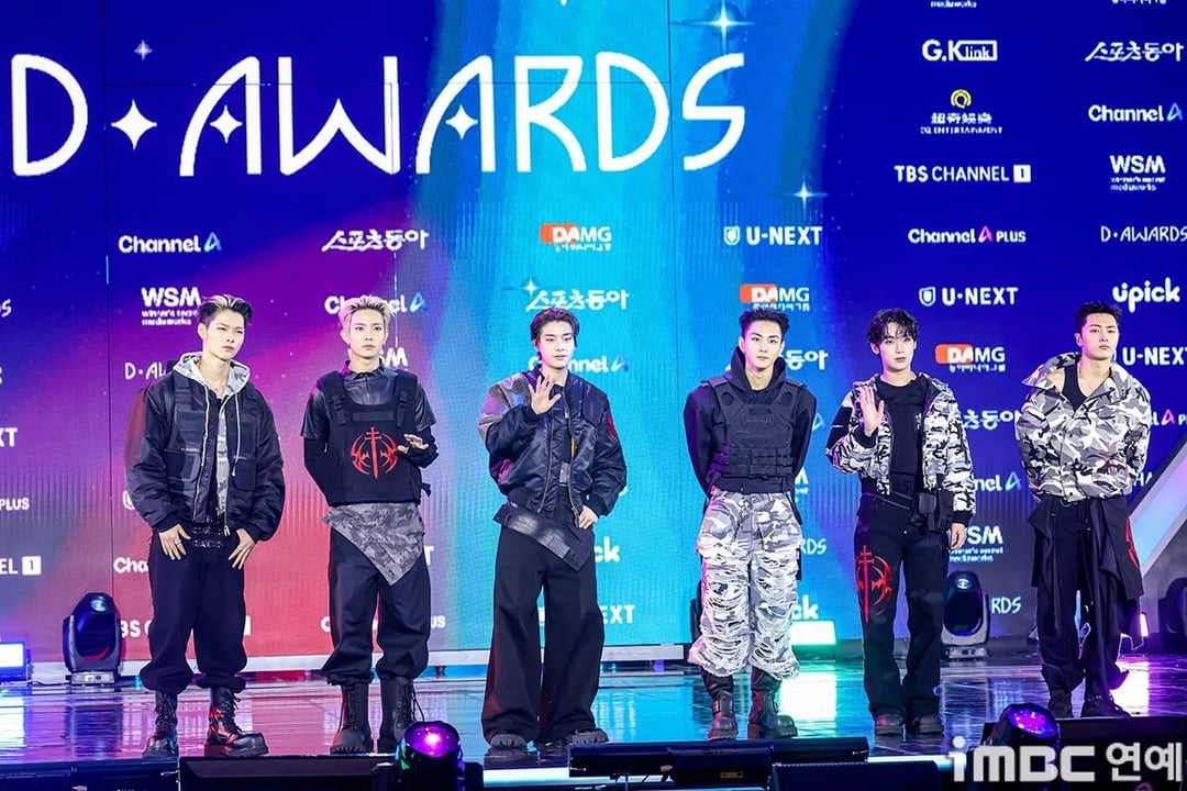 260211 ENHYPEN - More Red Carpet Photos @ 2026 The D Awards (iMBC On-Site Photos)