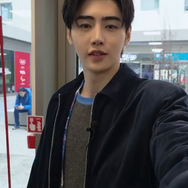 260213 samsungmobile Instagram Reel update with Sunghoon @ Milano Cortina 2026 Winter Olympics