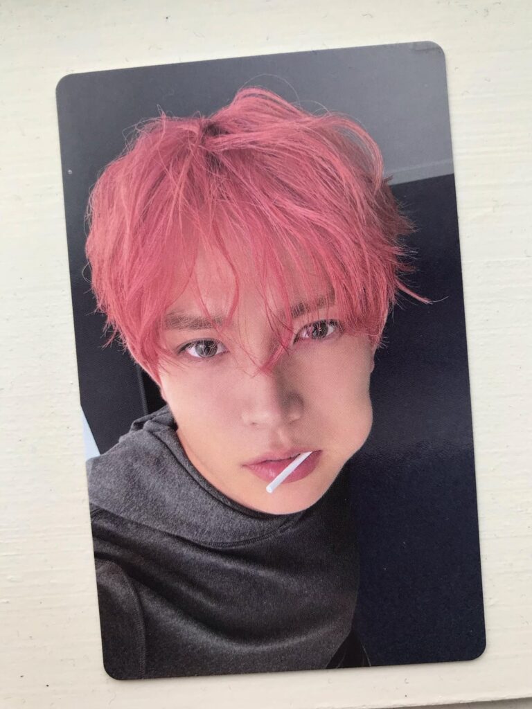 Need help identifying if the photocard is real or not