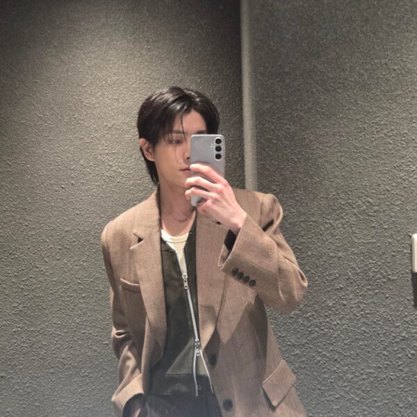 260307 Weverse: Jake