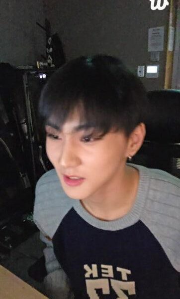 260326 [Weverse Live: Jungwon] 😃