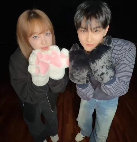 260328 Yena TikTok with Jungwon @ Catch Catch Sped up