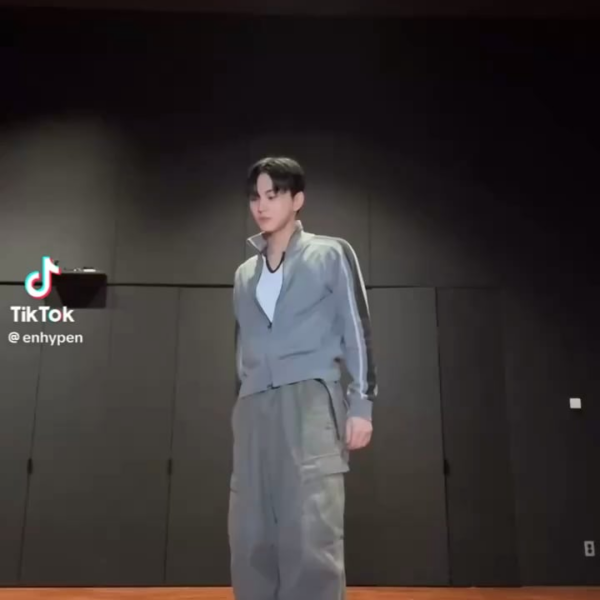 260323 Tiktok: Jungwon @ Swim Challenge