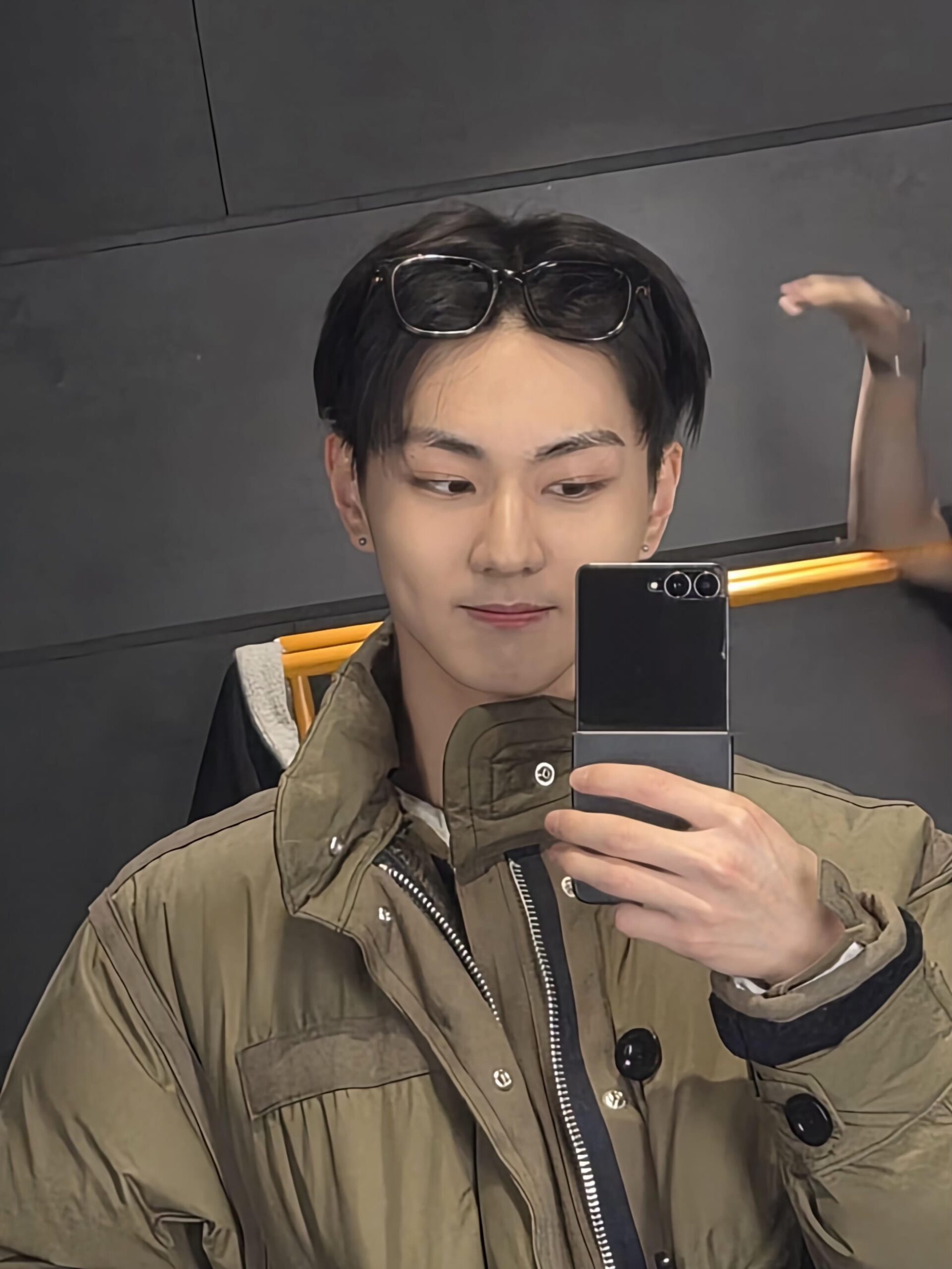 260307 Weverse: Jungwon (2)