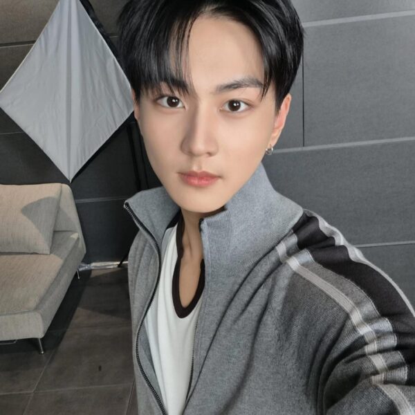 260406 Weverse: Jungwon