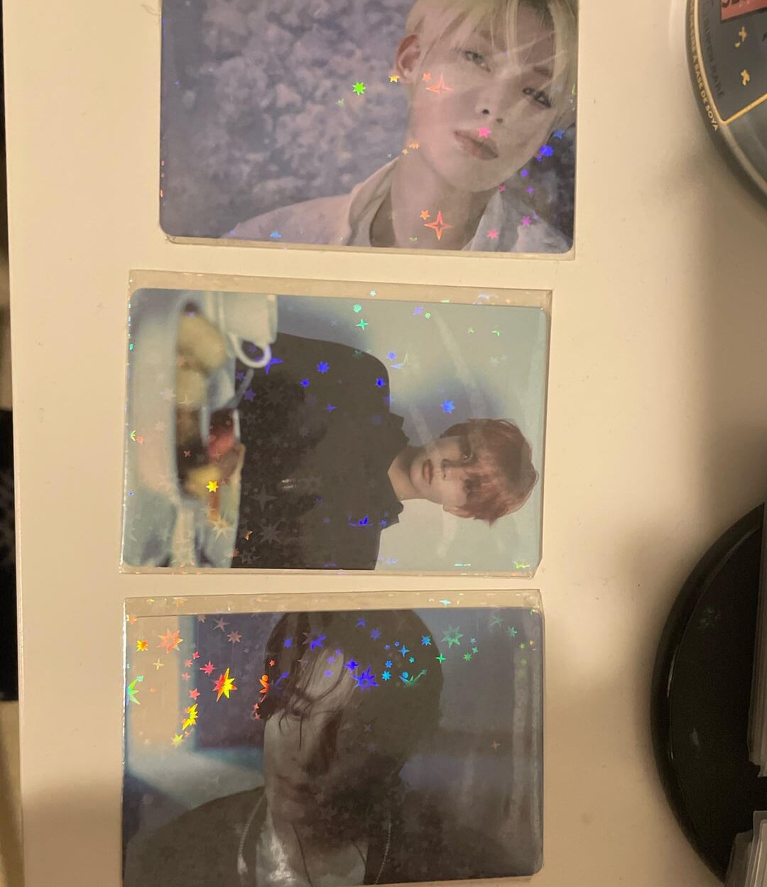Guys I need your help, where are these photocards from? are they even real?