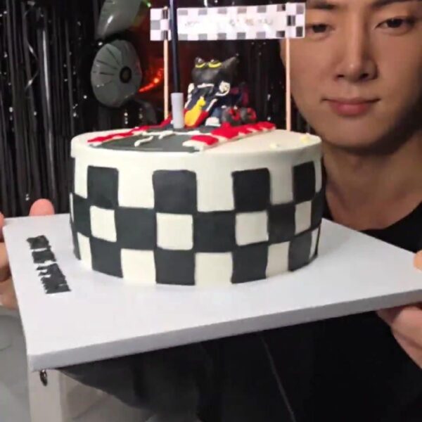 260420 [Weverse Live: Jay] Jjongtan-il (JjongBirthday)