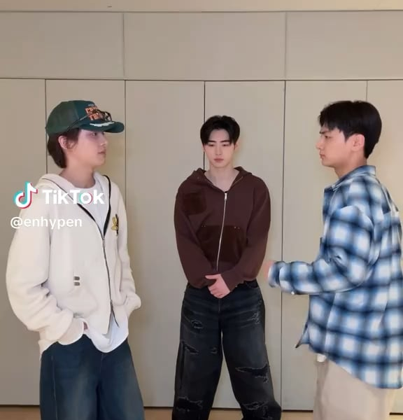 260401 Tiktok: Jay, Jake, Sunghoon & Sunoo