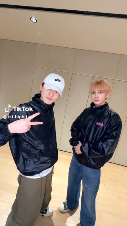 260419 TXT Tiktok: Taehyun with Jungwon @ Stick With You