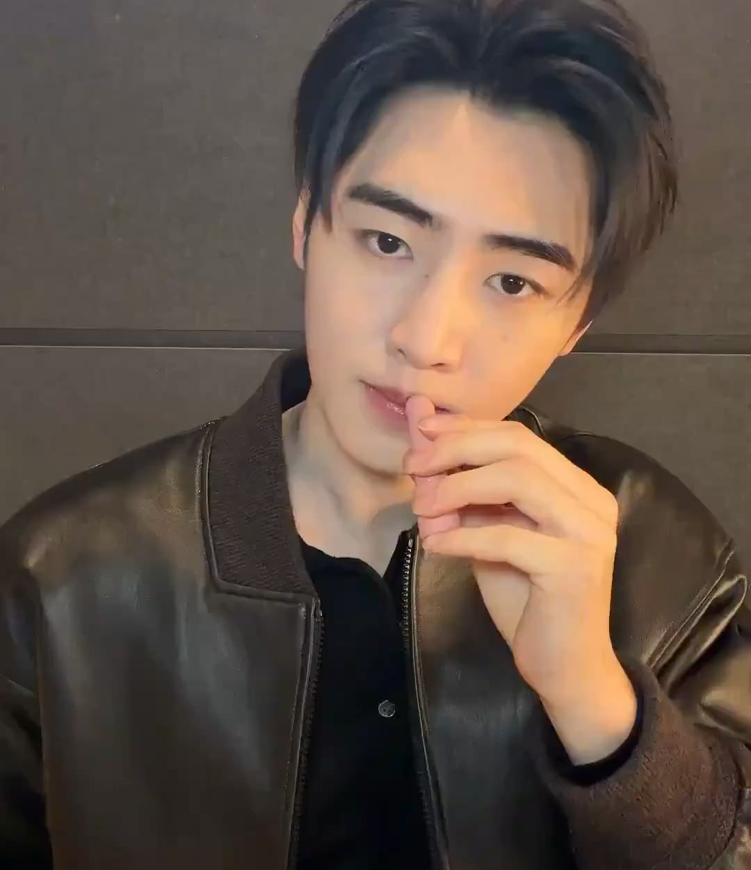 260403 PETERSON’S LAB Weibo Update with Sunghoon