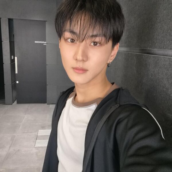 260403 Weverse: Jungwon