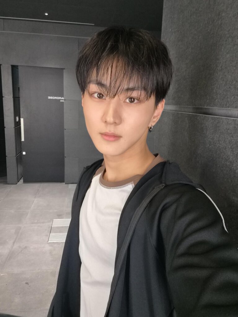 260403 Weverse: Jungwon