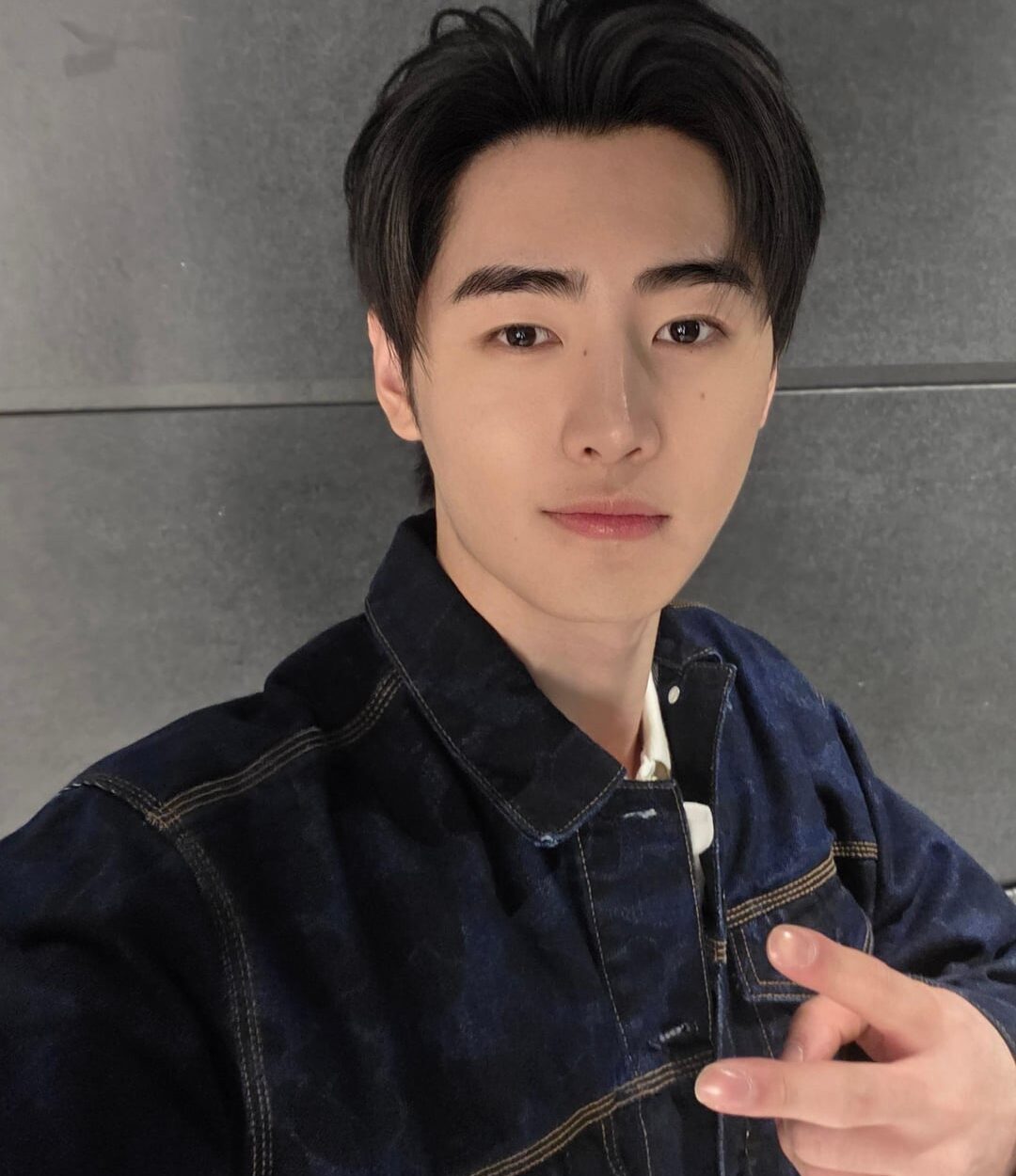 260405 Weverse: Sunghoon