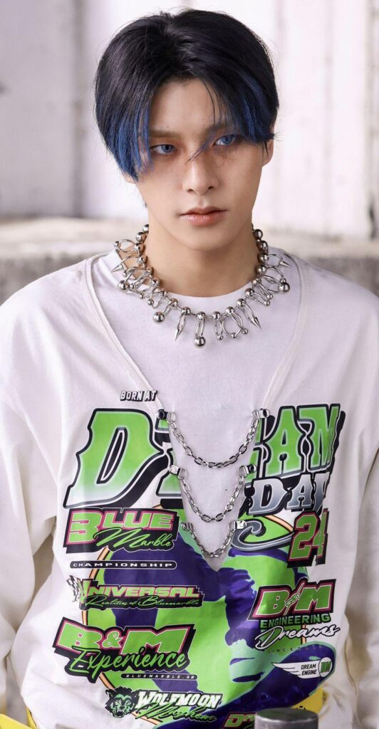 does anyone know what shirt this is?