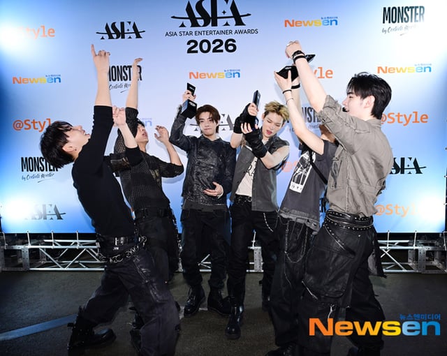 260516 ENHYPEN @ ASEA 2026 post show Media Photos