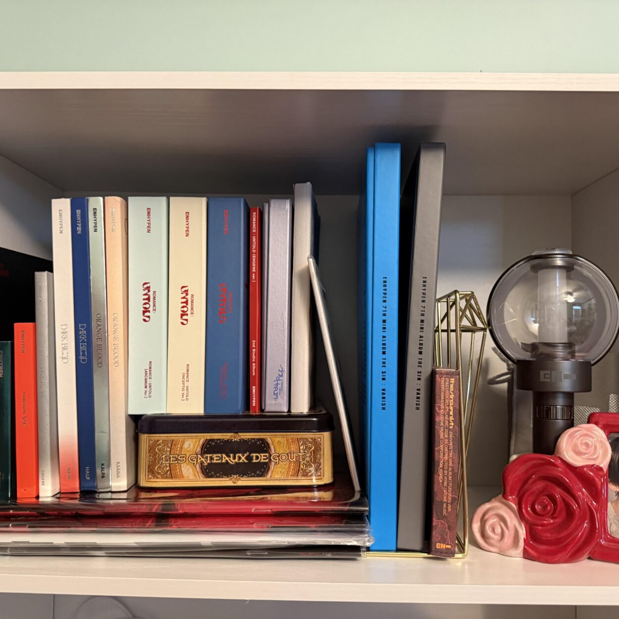 My Enhypen Shelf :)