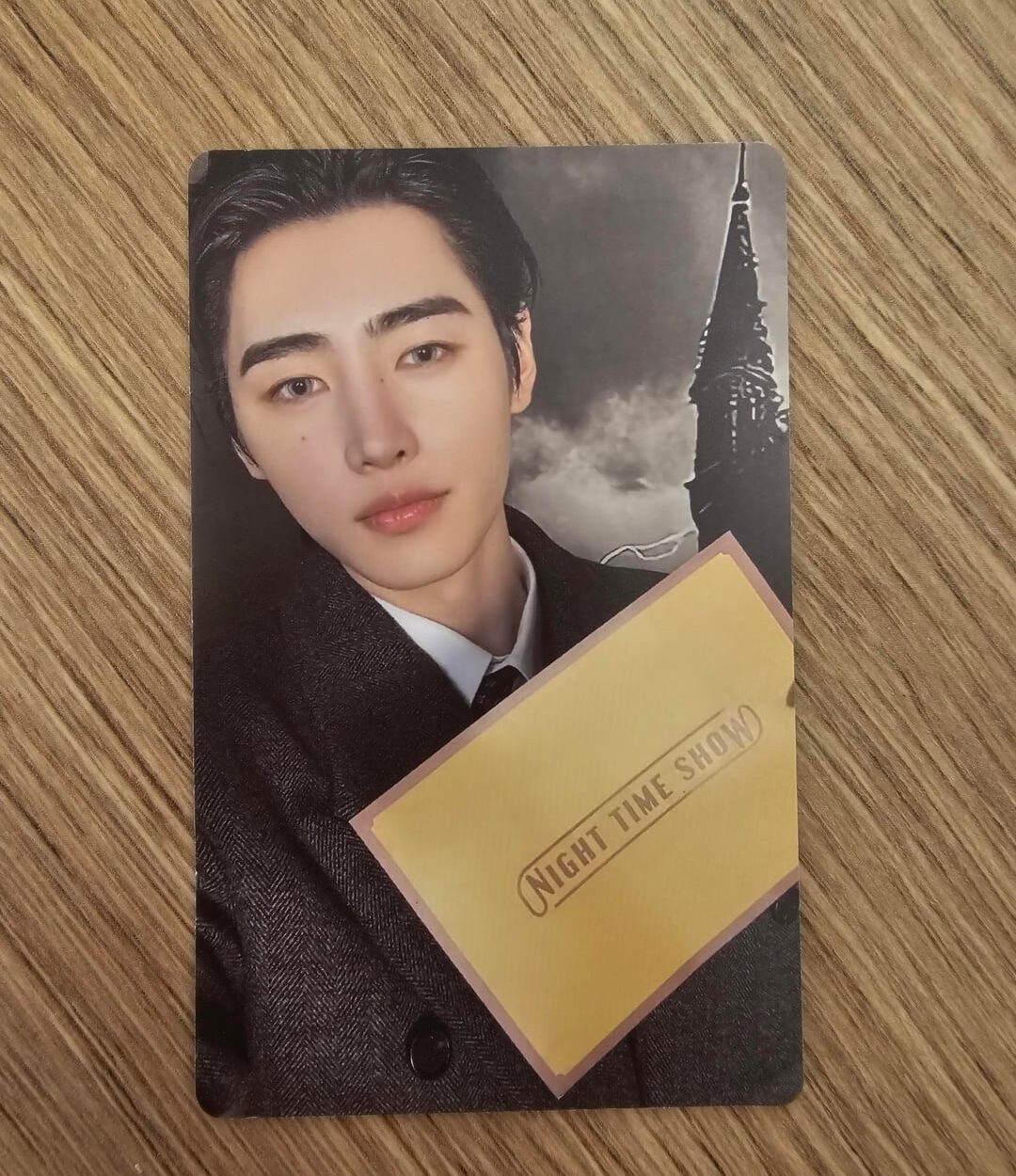 Is this Sunghoon photocard official?