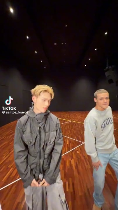 260503 Santos Bravos Tiktok: Drew with Ni-ki @ Velocidade