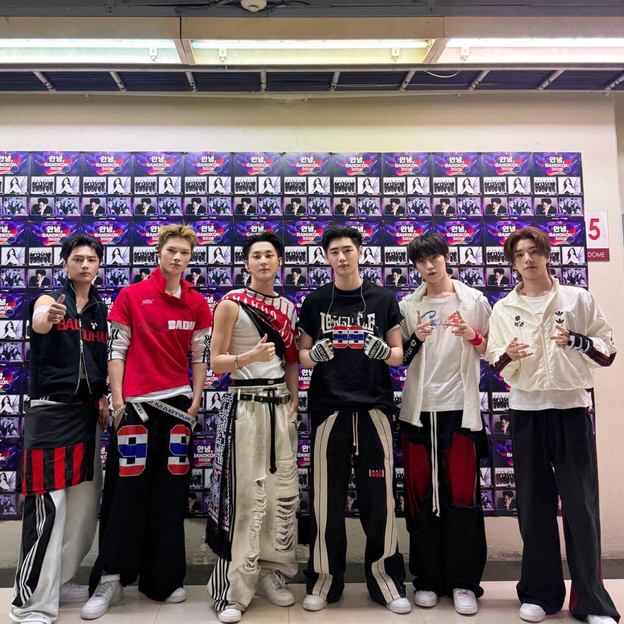 260511 Twitter/X: ENHYPEN OFFICIAL @ 안녕, Bangkok 2026